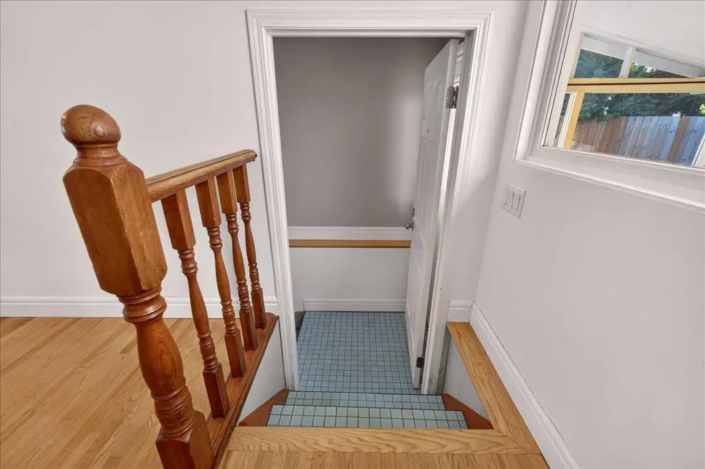 90 Armstrong Crescent SE Calgary AB T2J 0X3