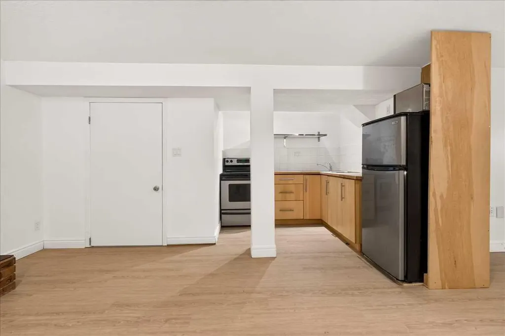 90 Armstrong Crescent SE Calgary AB T2J 0X3