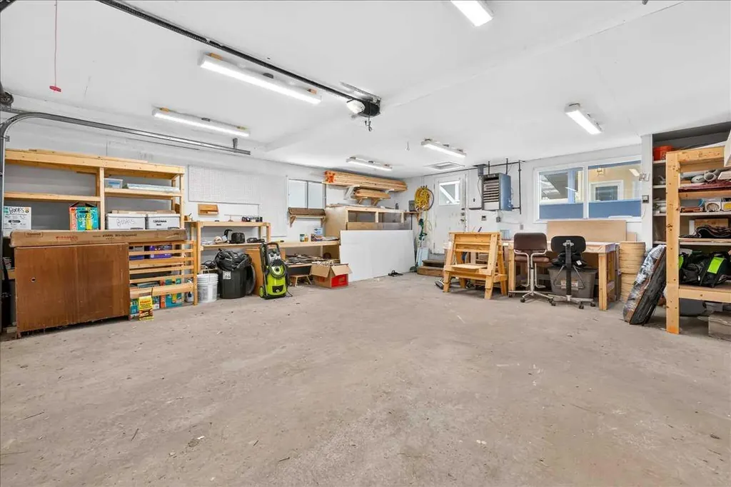 90 Armstrong Crescent SE Calgary AB T2J 0X3
