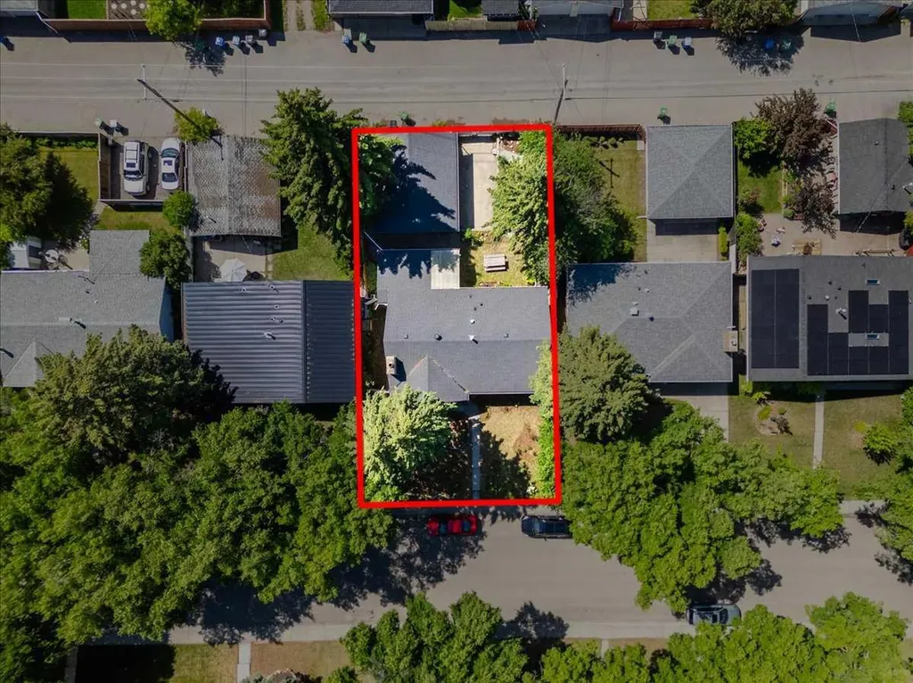 90 Armstrong Crescent SE Calgary AB T2J 0X3