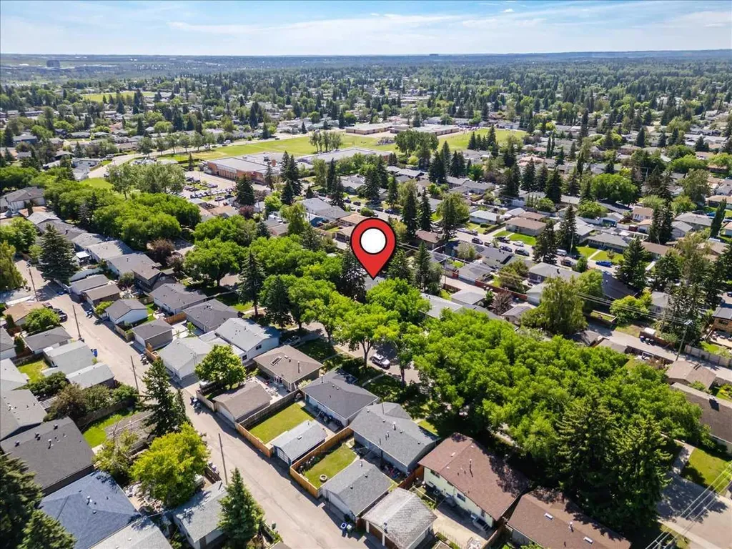 90 Armstrong Crescent SE Calgary AB T2J 0X3