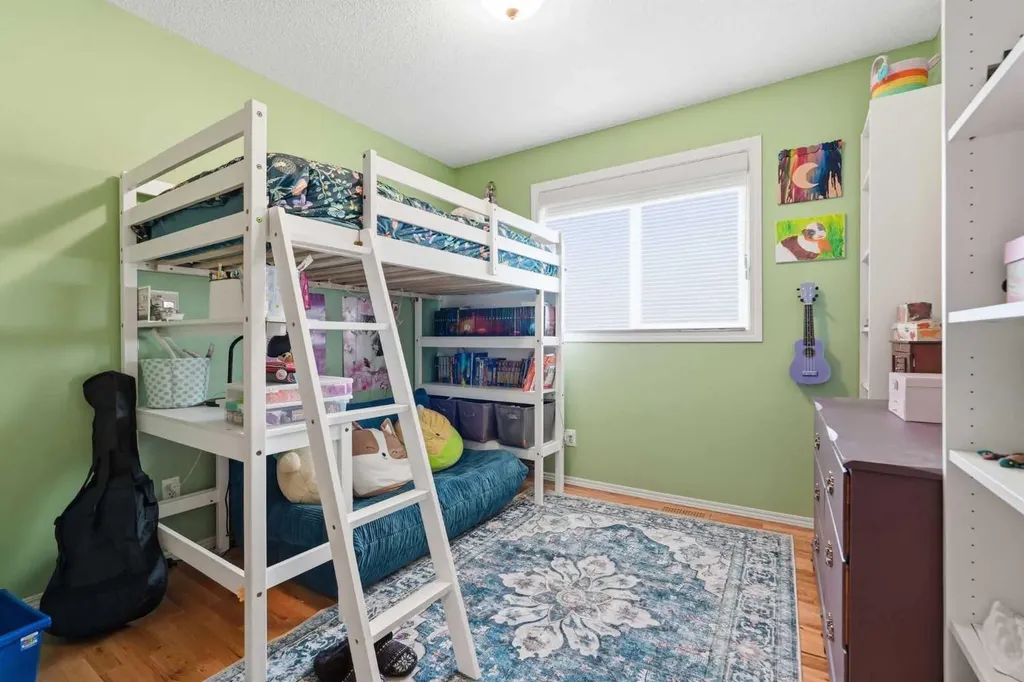 652 12 Avenue Carstairs AB T0M0N0