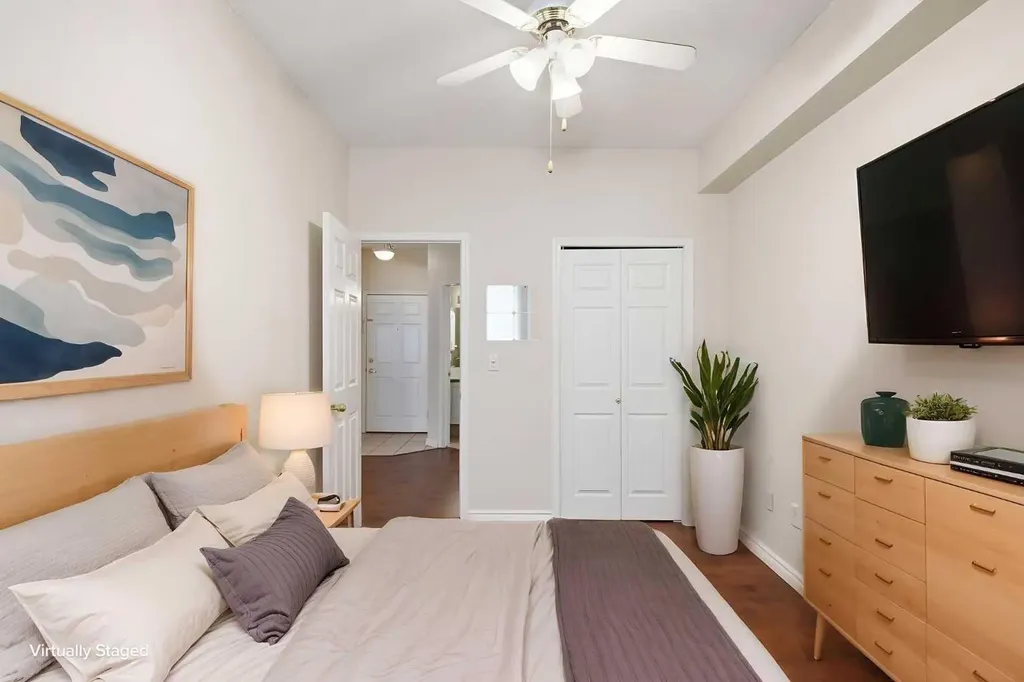 126 14 Avenue SW Calgary AB T2R 0L9