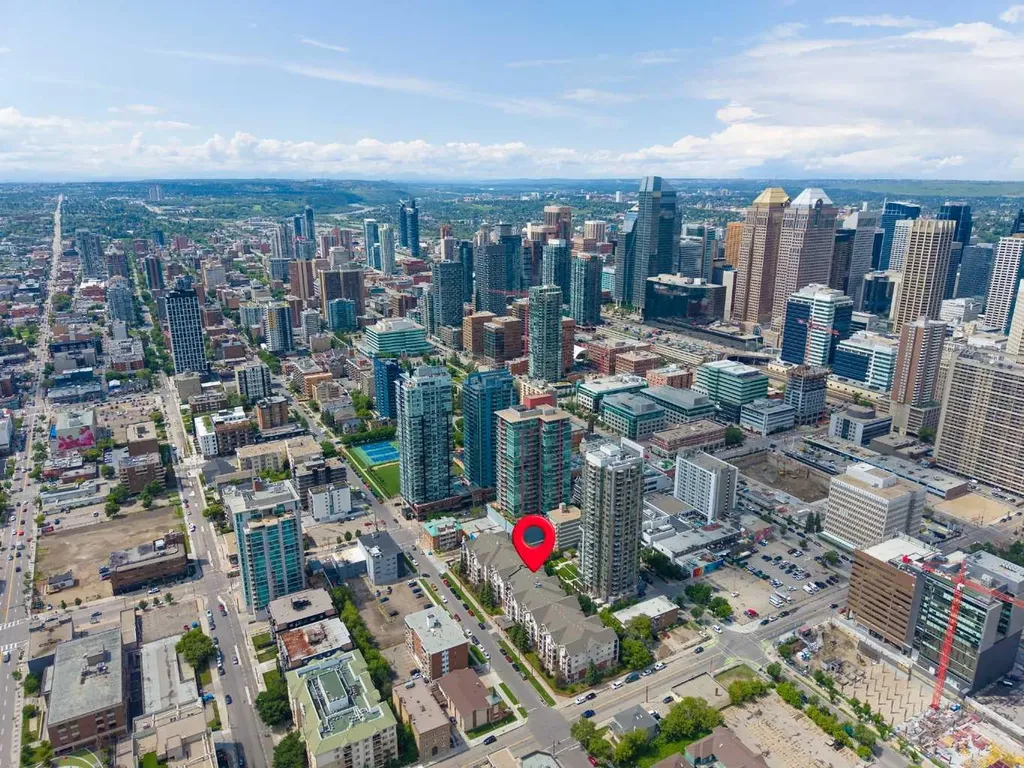 126 14 Avenue SW Calgary AB T2R 0L9