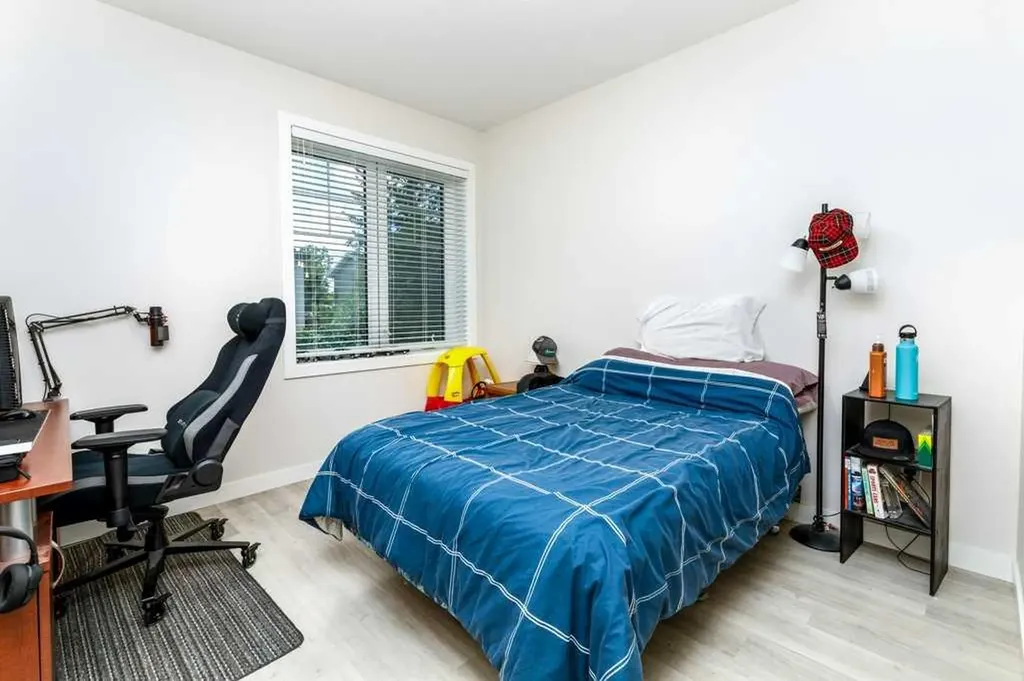 3918 47 Street Red Deer AB T4N 1N9