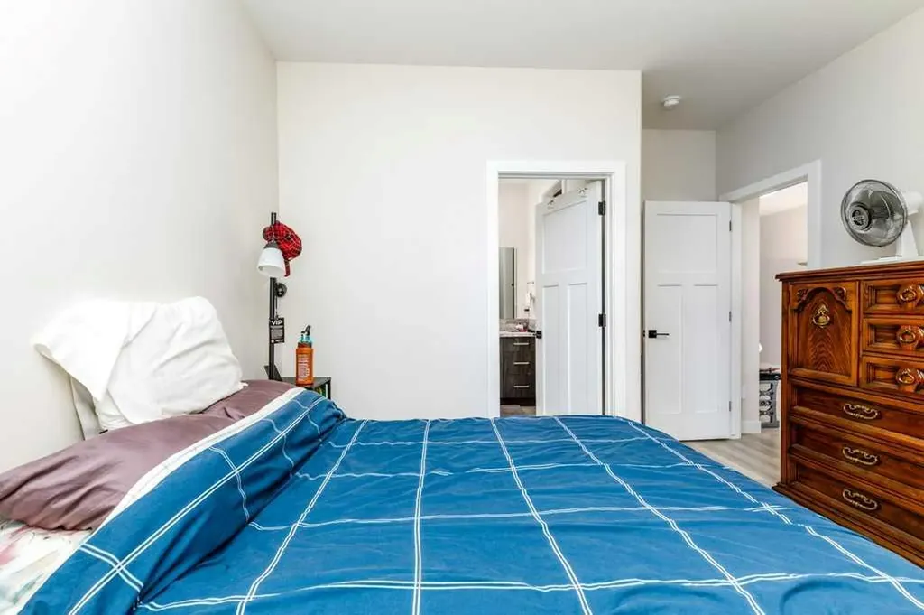 3918 47 Street Red Deer AB T4N 1N9