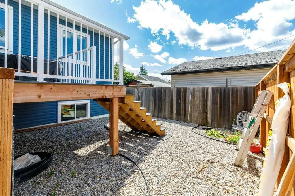 3918 47 Street Red Deer AB T4N 1N9