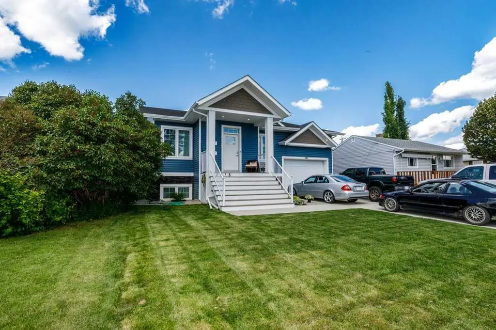 3918 47 Street Red Deer AB T4N 1N9