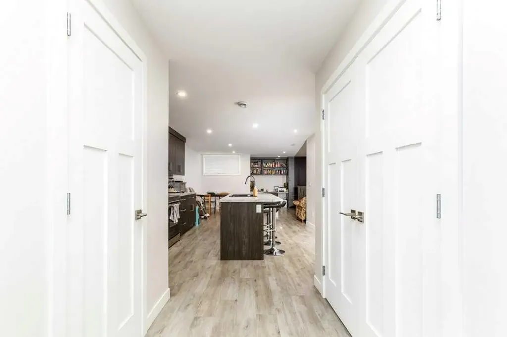 3918 47 Street Red Deer AB T4N 1N9