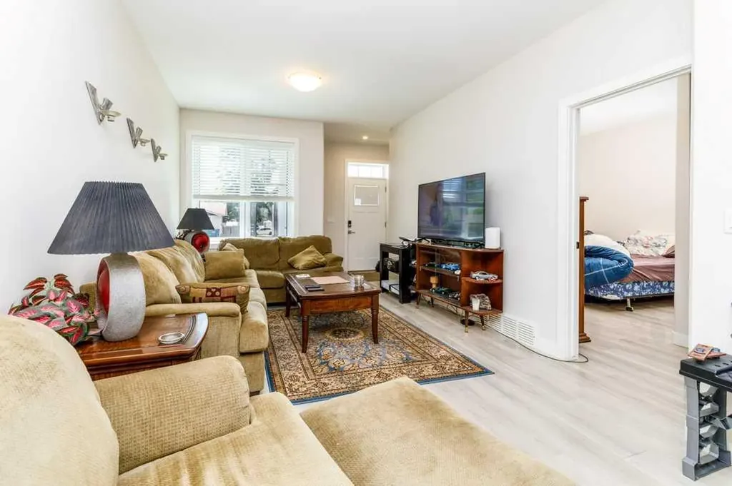 3918 47 Street Red Deer AB T4N 1N9