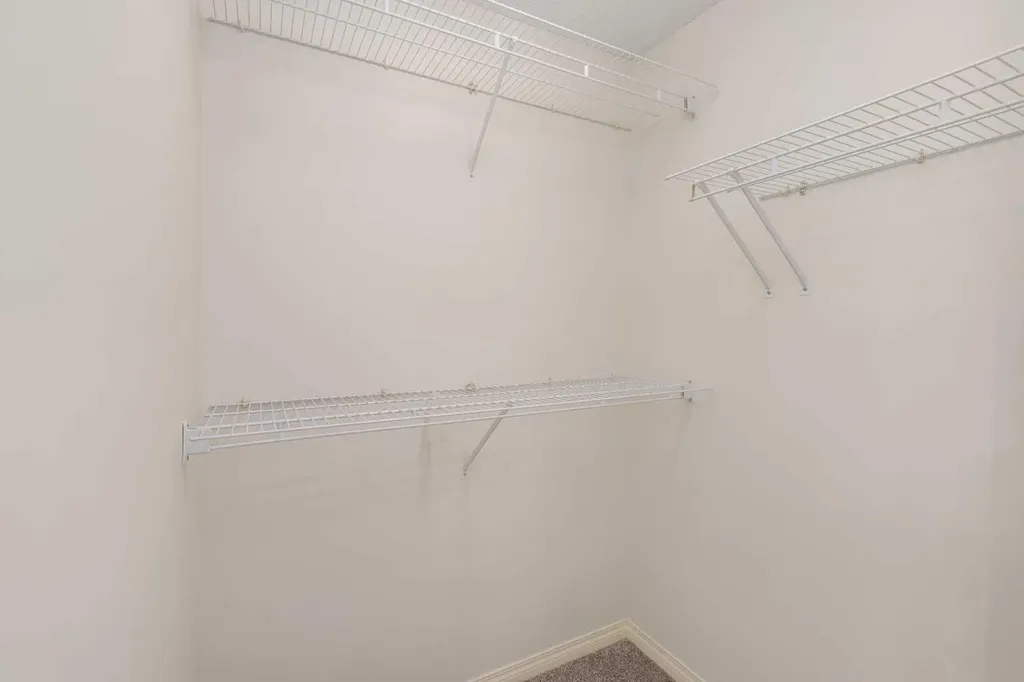 26 Country Hills View NW Calgary AB T3K 5G2