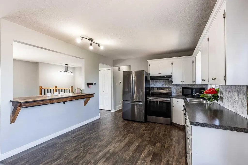 516 Sissons Crescent SE Medicine Hat AB T1B 2J9