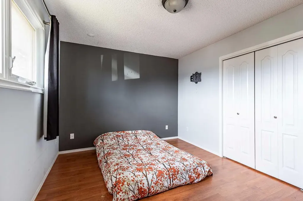 516 Sissons Crescent SE Medicine Hat AB T1B 2J9