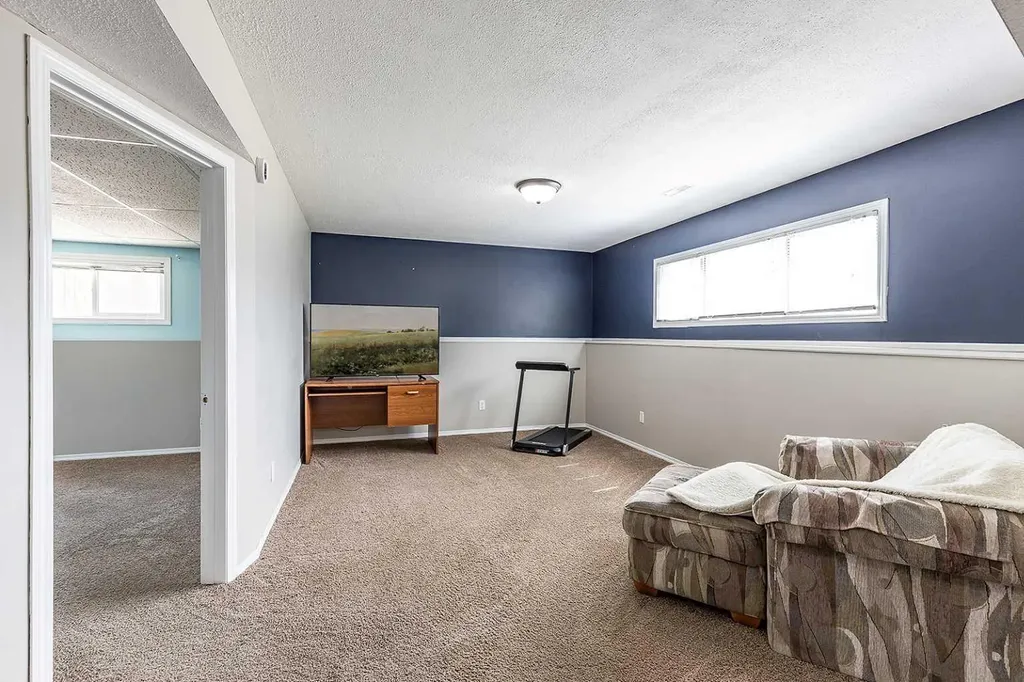 516 Sissons Crescent SE Medicine Hat AB T1B 2J9