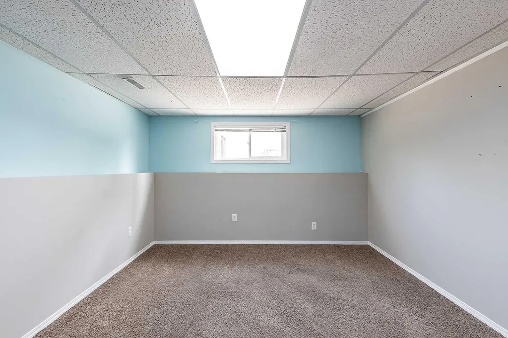 516 Sissons Crescent SE Medicine Hat AB T1B 2J9