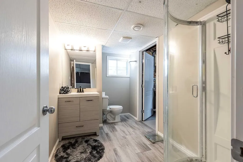 516 Sissons Crescent SE Medicine Hat AB T1B 2J9