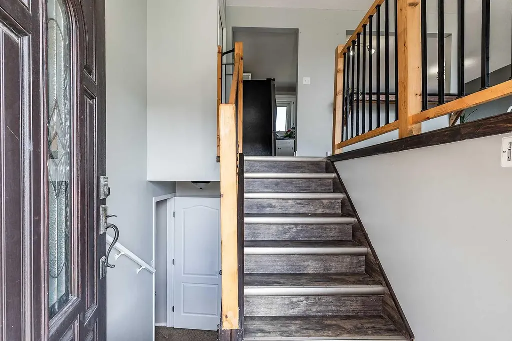 516 Sissons Crescent SE Medicine Hat AB T1B 2J9