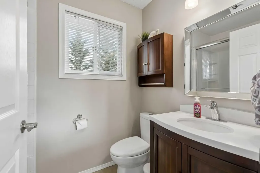 244 Scurfield Place NW Calgary AB T3L1T5