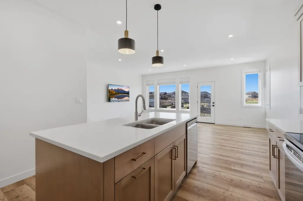 15 Aura Drive Blackfalds AB T4M 0N3