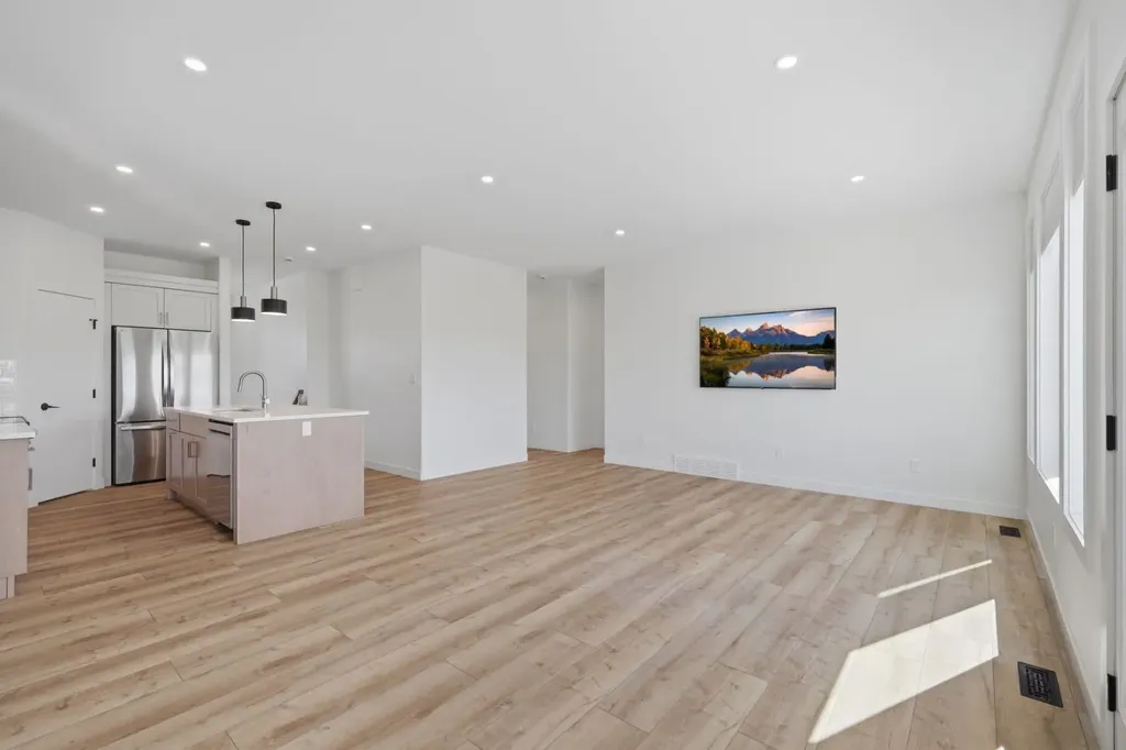 15 Aura Drive Blackfalds AB T4M 0N3