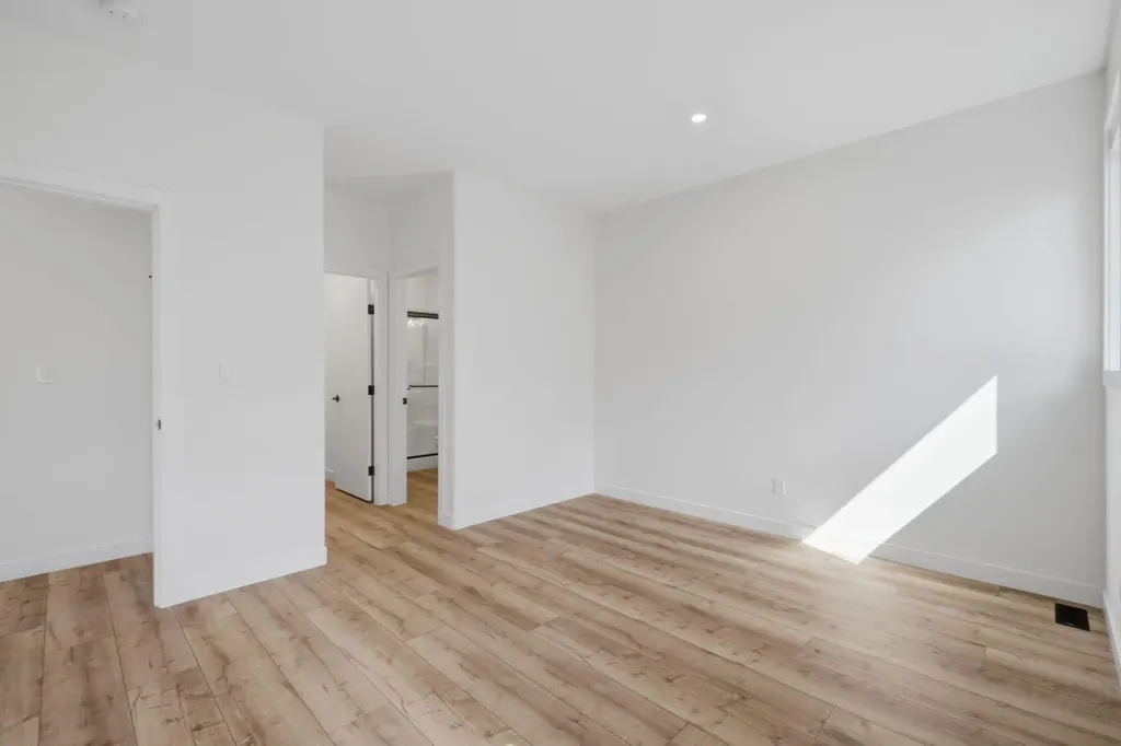 15 Aura Drive Blackfalds AB T4M 0N3