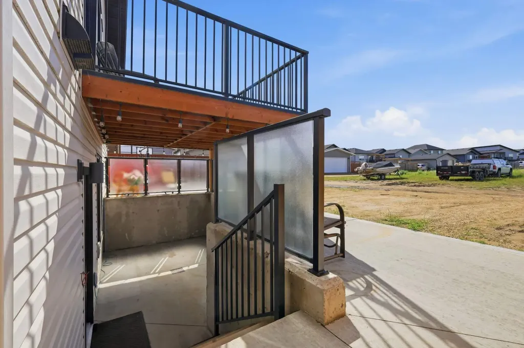 15 Aura Drive Blackfalds AB T4M 0N3