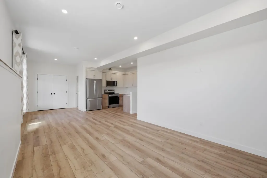 15 Aura Drive Blackfalds AB T4M 0N3