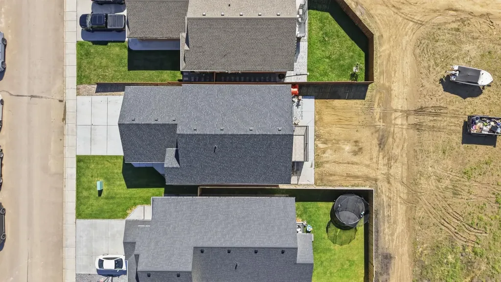 15 Aura Drive Blackfalds AB T4M 0N3