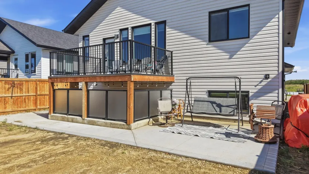 15 Aura Drive Blackfalds AB T4M 0N3