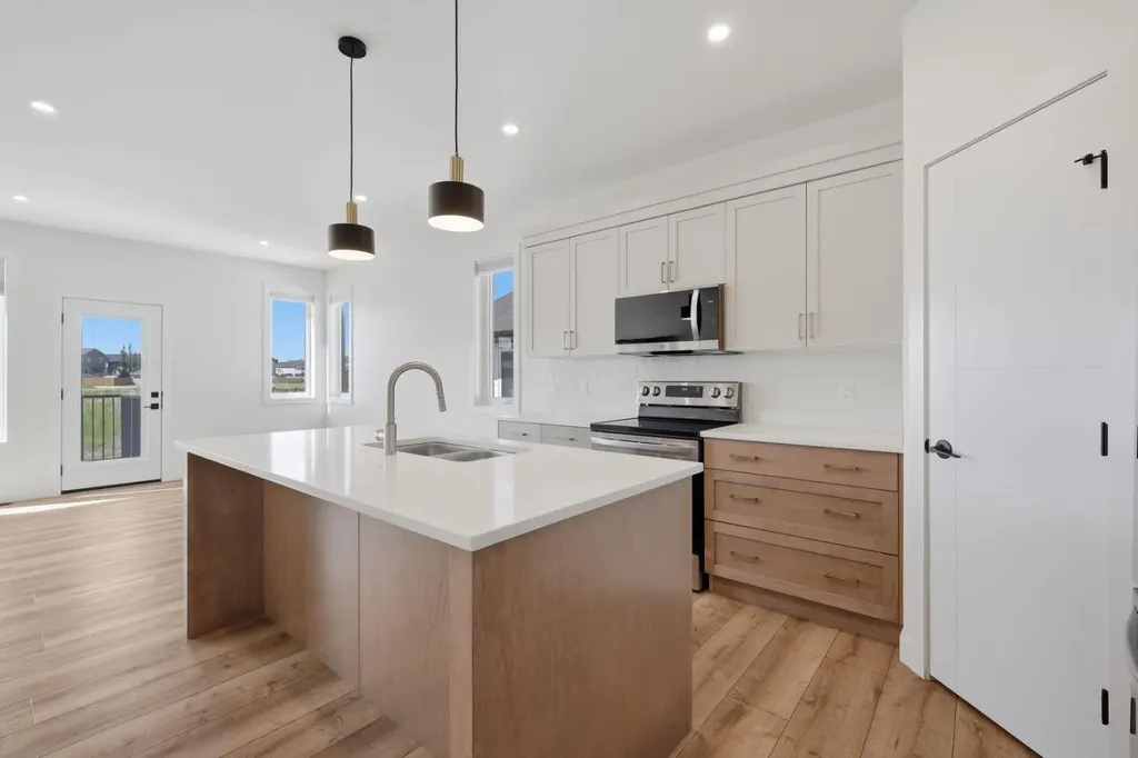 15 Aura Drive Blackfalds AB T4M 0N3
