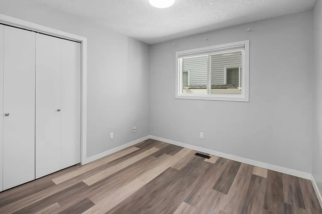 51 Woodmont Road SW Calgary AB T2W 4L6
