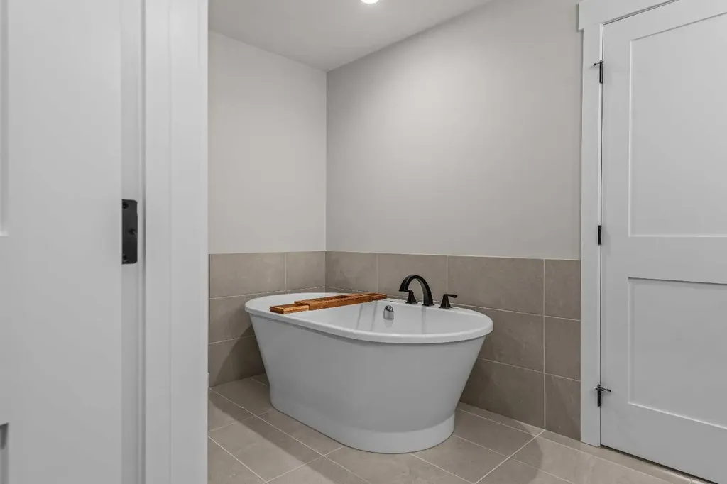 1105 Spring Creek Drive Canmore AB T1W0M6