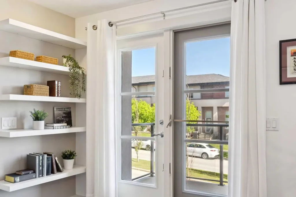 27 Aspen Hills Green SW Calgary AB T3H 0H6