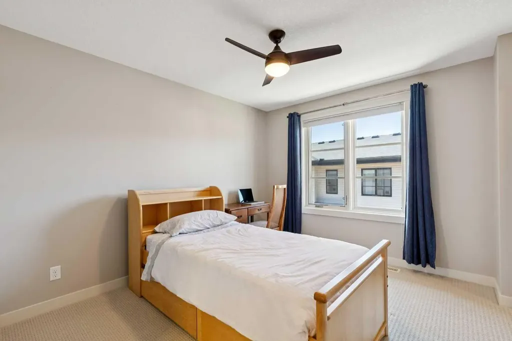 27 Aspen Hills Green SW Calgary AB T3H 0H6