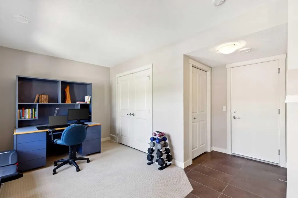 27 Aspen Hills Green SW Calgary AB T3H 0H6