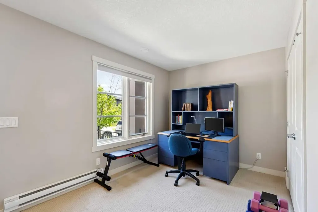 27 Aspen Hills Green SW Calgary AB T3H 0H6