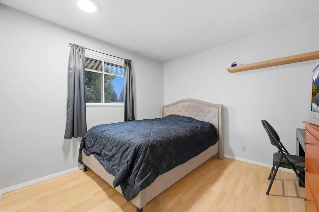 32 Beddington Rise NE Calgary AB T3K 1N2