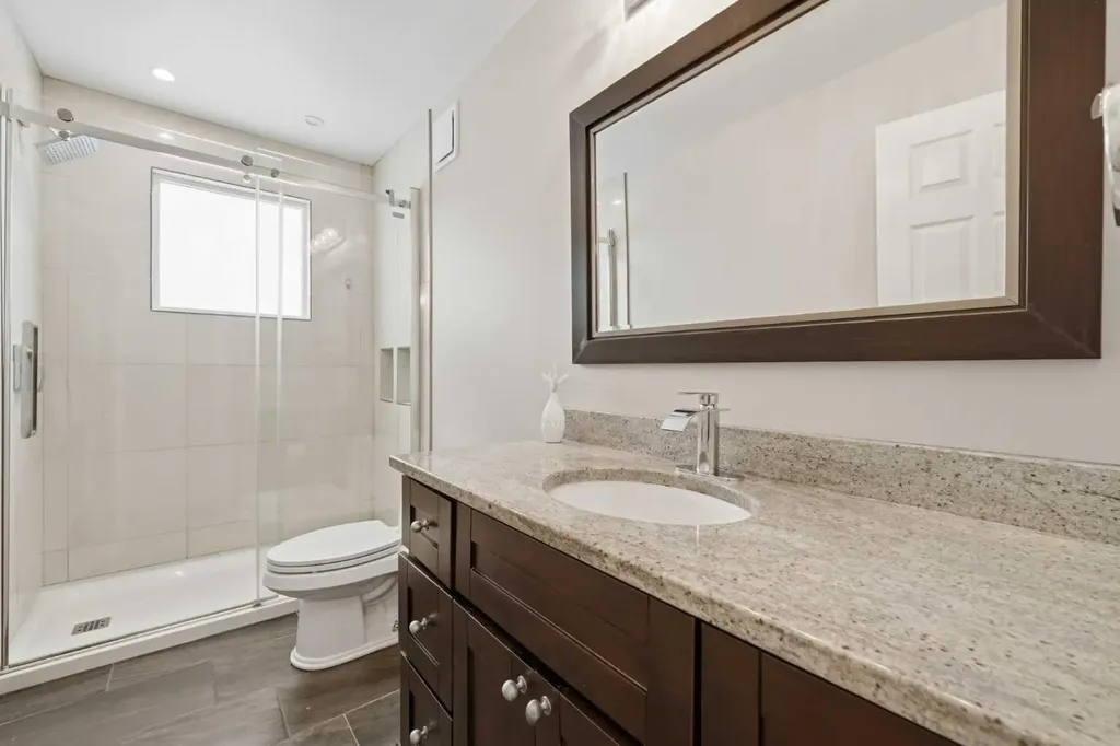 32 Beddington Rise NE Calgary AB T3K 1N2