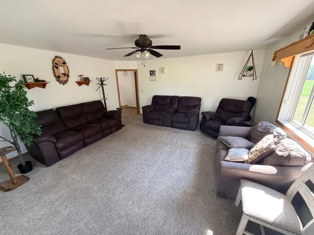 104413 Rge Road 182 La Crete AB T0H2H0
