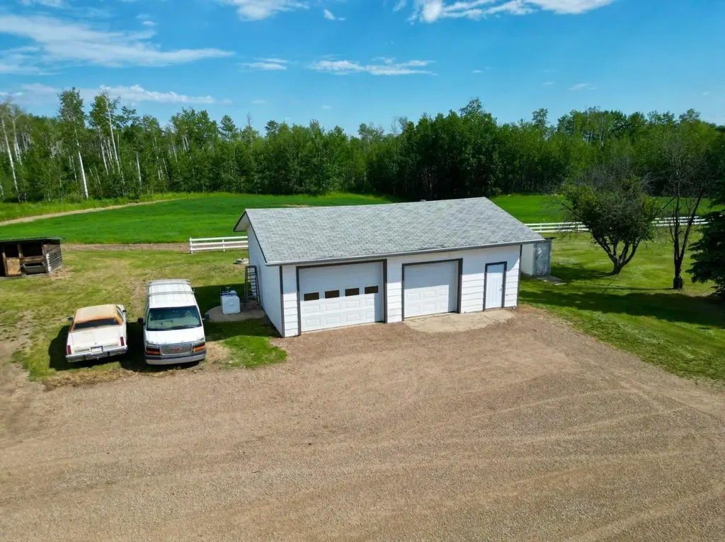 104413 Rge Road 182 La Crete AB T0H2H0