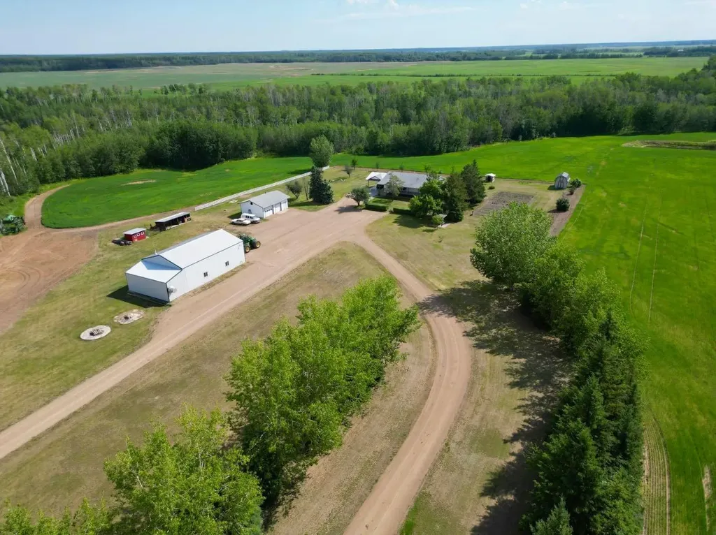 104413 Rge Road 182 La Crete AB T0H2H0