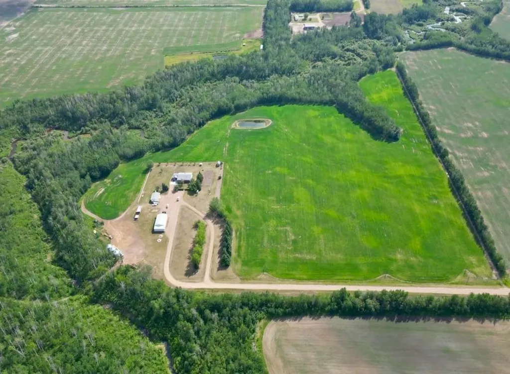 104413 Rge Road 182 La Crete AB T0H2H0