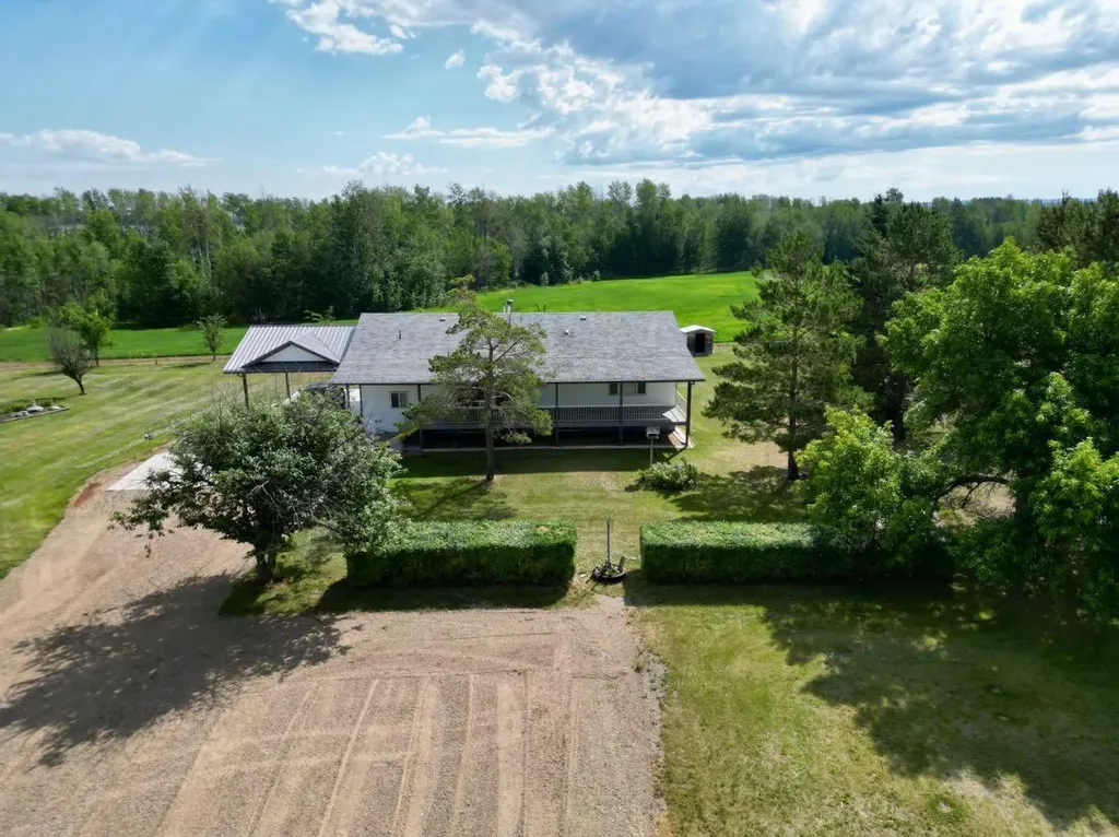 104413 Rge Road 182 La Crete AB T0H2H0