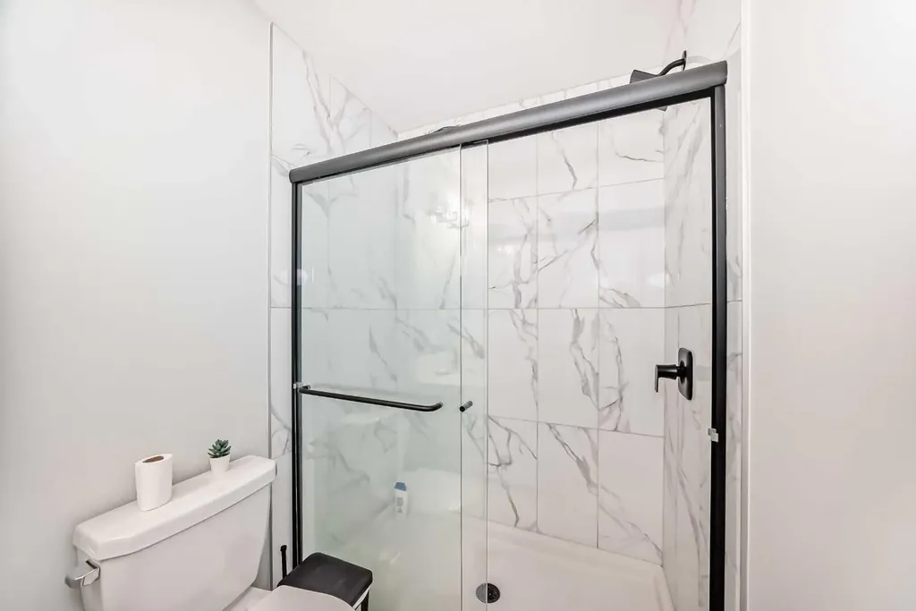 30 Evanscrest Park NW Calgary AB T3P 1R3