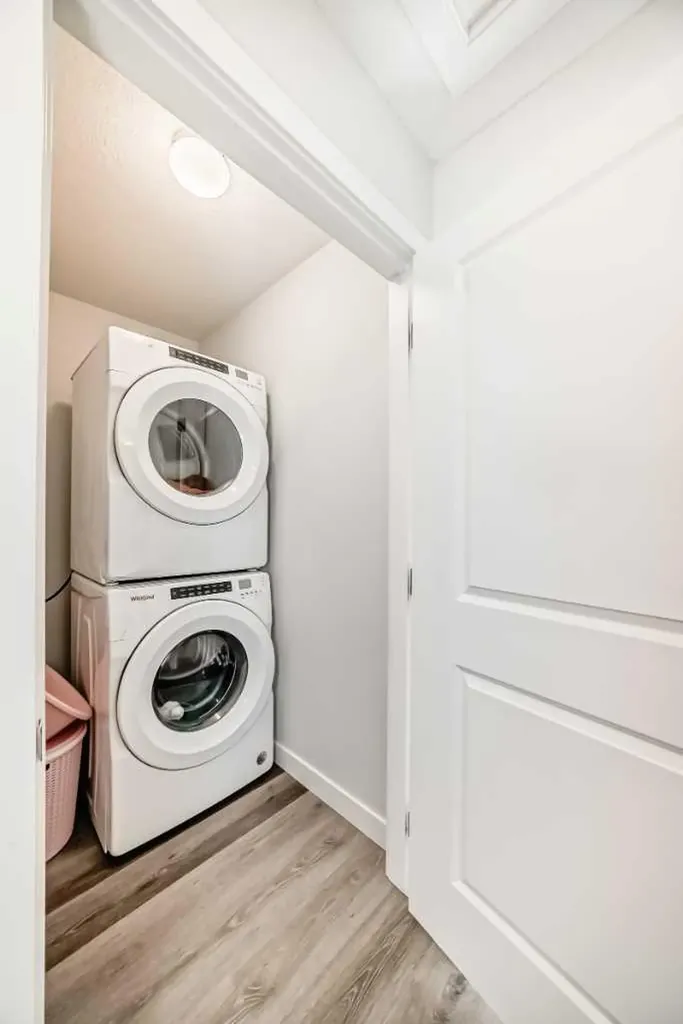 30 Evanscrest Park NW Calgary AB T3P 1R3