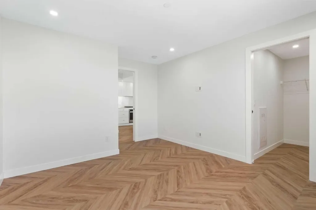 8505 Broadcast Avenue SW Calgary AB T3H 6B5