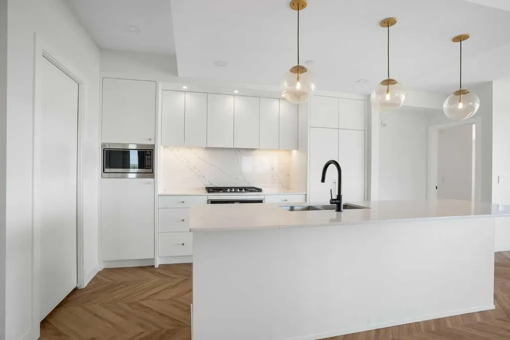 8505 Broadcast Avenue SW Calgary AB T3H 6B5
