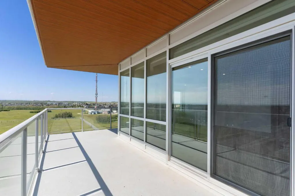 8505 Broadcast Avenue SW Calgary AB T3H 6B5