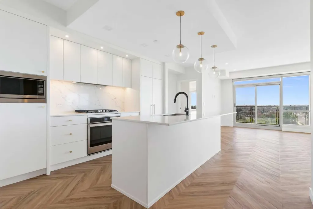 8505 Broadcast Avenue SW Calgary AB T3H 6B5