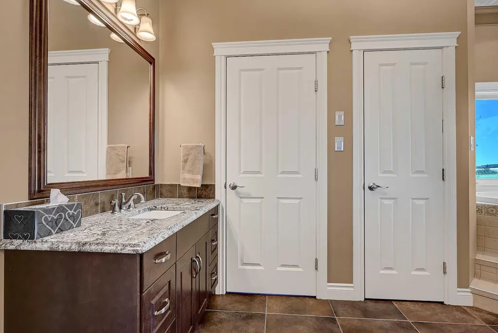 1130 Redlow Drive Beaverlodge AB T0H 0C0